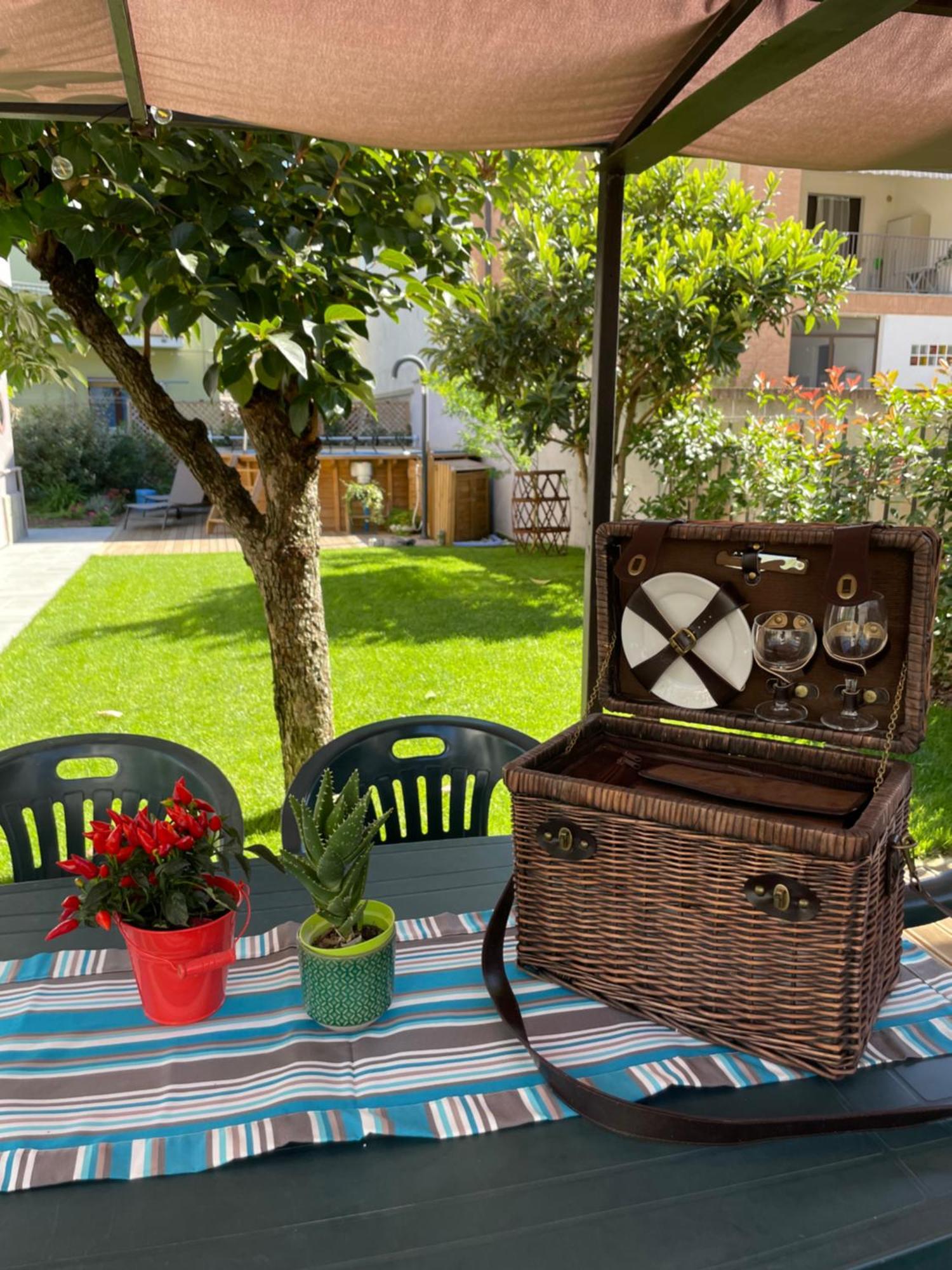 Casa Piero, Relax E Piscina Privata Tra Le Colline Delle Langhe Villa Alba  Dış mekan fotoğraf