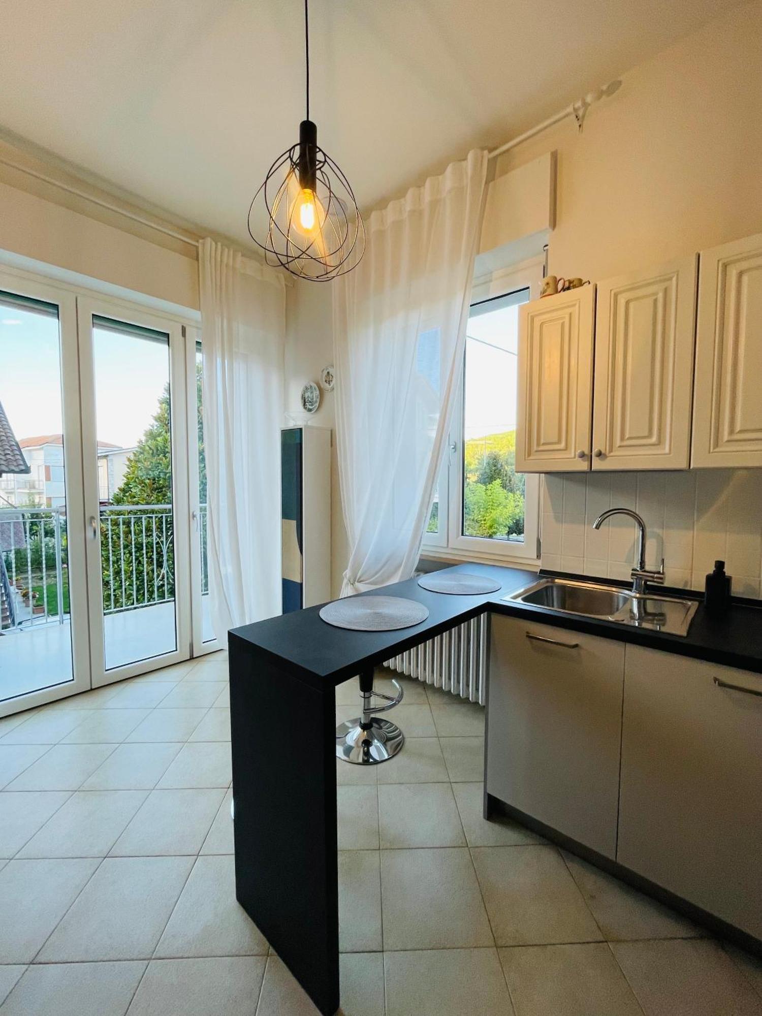 Casa Piero, Relax E Piscina Privata Tra Le Colline Delle Langhe Villa Alba  Dış mekan fotoğraf