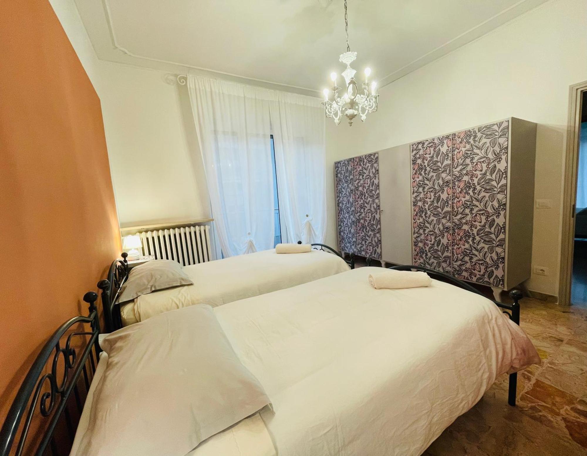 Casa Piero, Relax E Piscina Privata Tra Le Colline Delle Langhe Villa Alba  Dış mekan fotoğraf