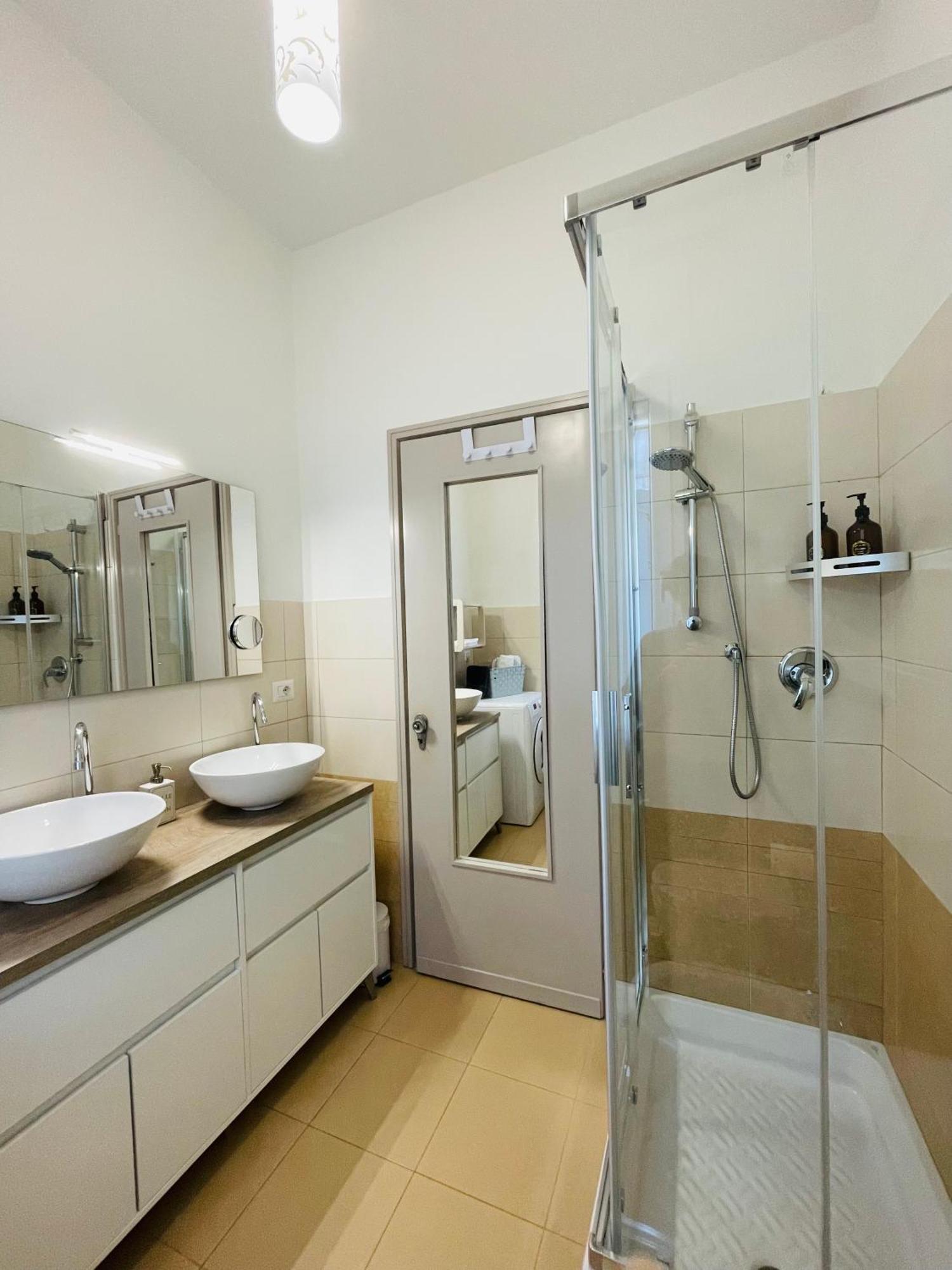 Casa Piero, Relax E Piscina Privata Tra Le Colline Delle Langhe Villa Alba  Dış mekan fotoğraf
